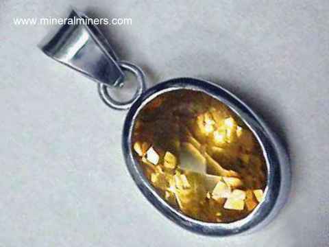 Citrine Pendant: golden citrine pendant