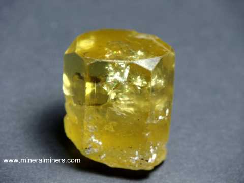 Natural Golden Beryl Crystal