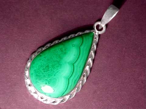 Malachite Jewelry: Pendants, Necklaces, Rings & Malachite Bracelets