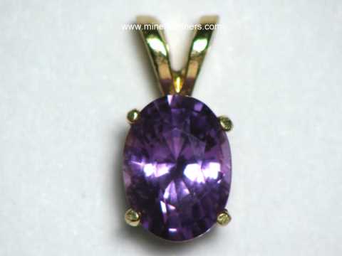 Purple Sapphire Jewelry: purple sapphire pendant