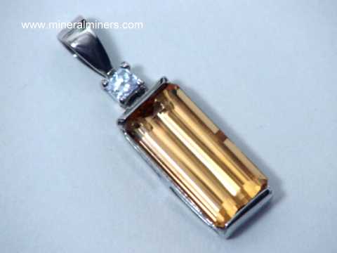 Golden Topaz Pendant: natural color golden imperial topaz pendant